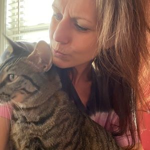 Meet your Posher, Carly